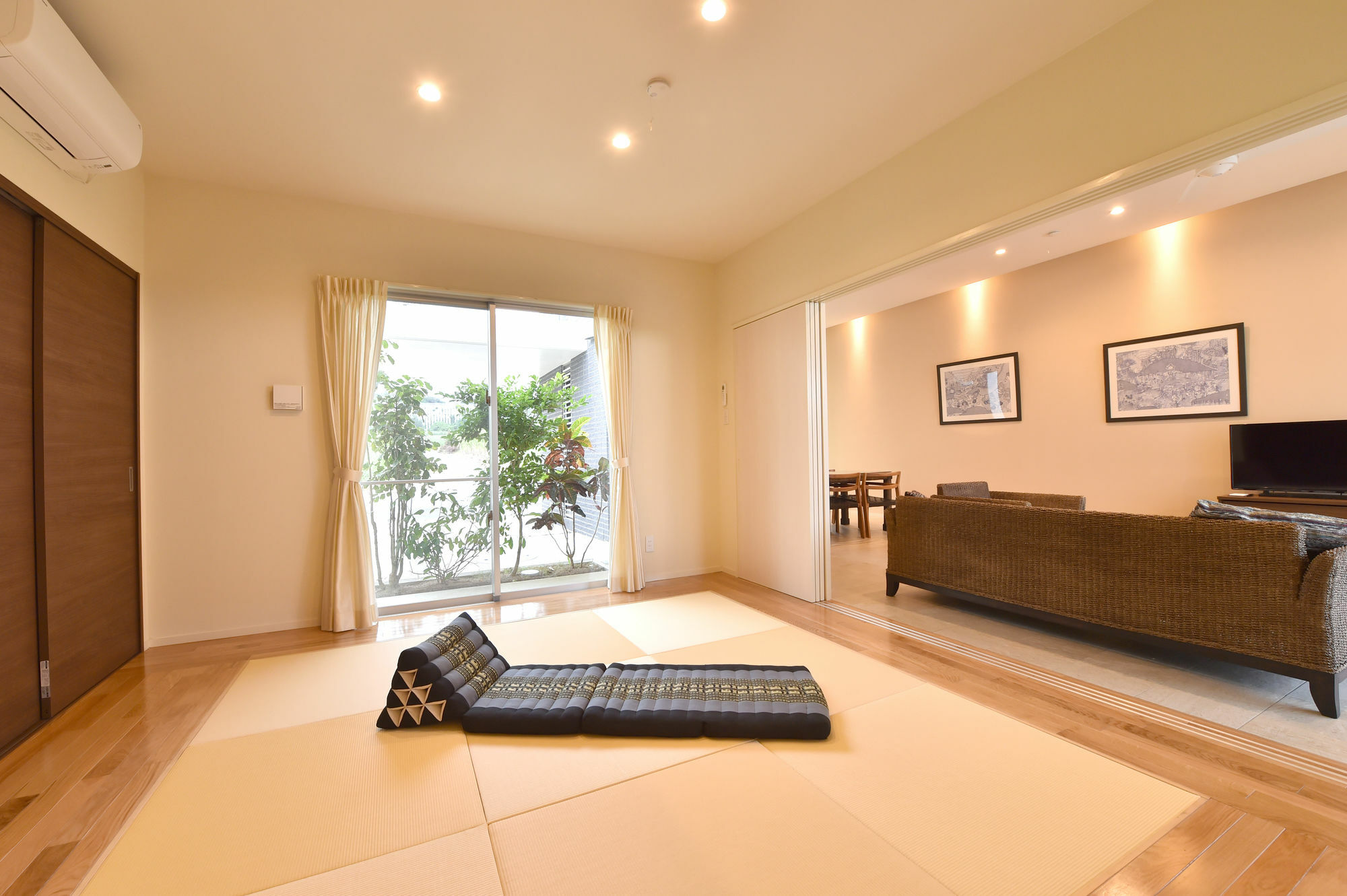 Feliz Villa Suite Miyakojima Ueno מראה חיצוני תמונה